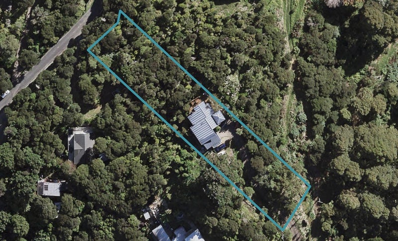 24 Taraire Street, Ostend, Waiheke Island - Carousel 1