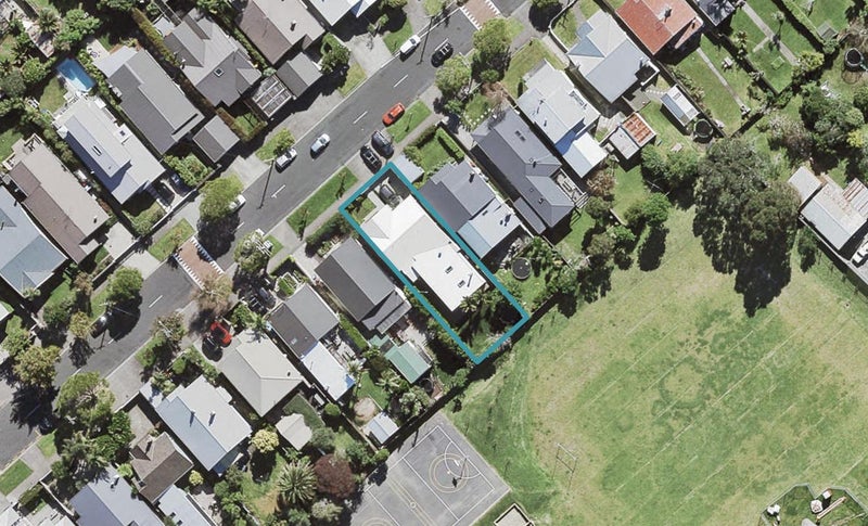 23 Warwick avenue, Westmere, Auckland - Carousel 1