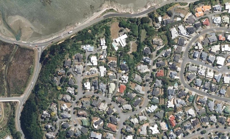 5 Inlet Waters, Whitby, Porirua - Carousel 1