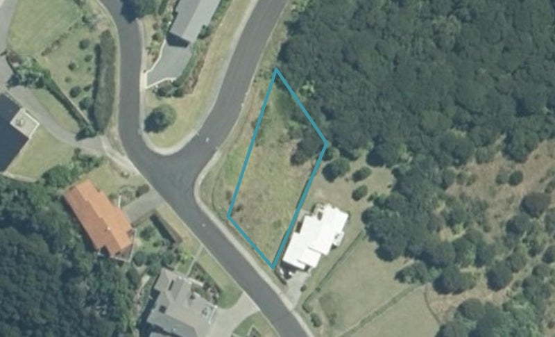 166 Centennial Drive, Whitianga - Carousel 1
