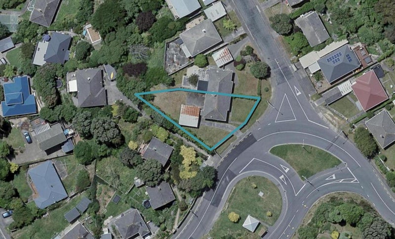 1 Leveson Street, Strathmore Park, Wellington - Carousel 1