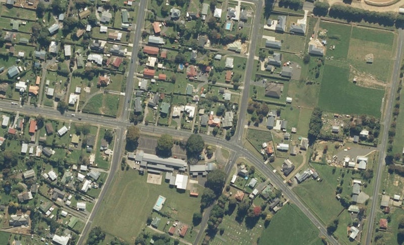 74 Whitmore Street, Kihikihi, Te Awamutu - Carousel 1