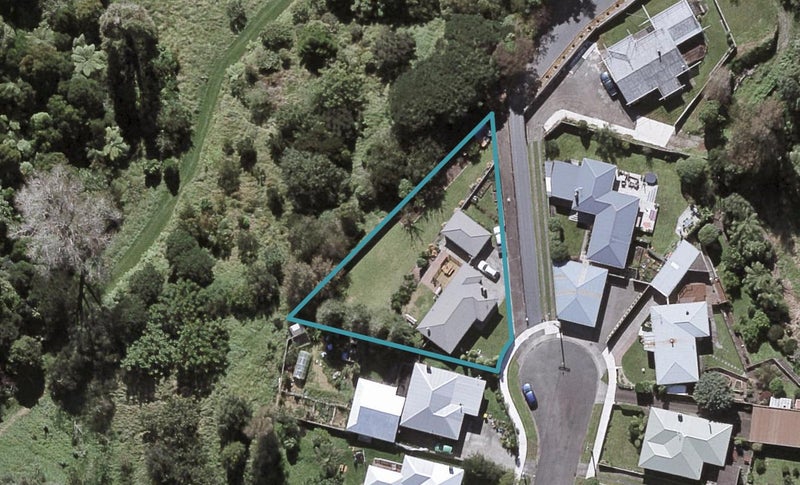 47 Budleigh Street, Frankleigh Park, New Plymouth - Carousel 1