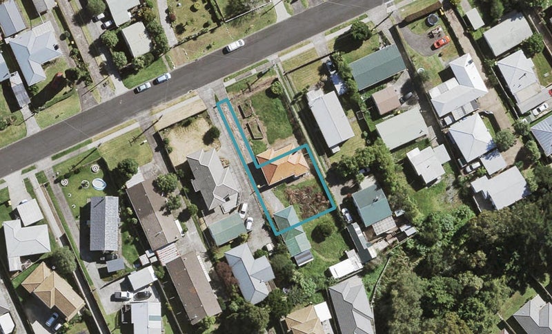 51B Woodside Road, Massey, Auckland - Carousel 1