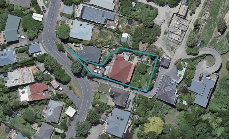 42 Nevay Road, Karaka Bays, Wellington - Carousel 1