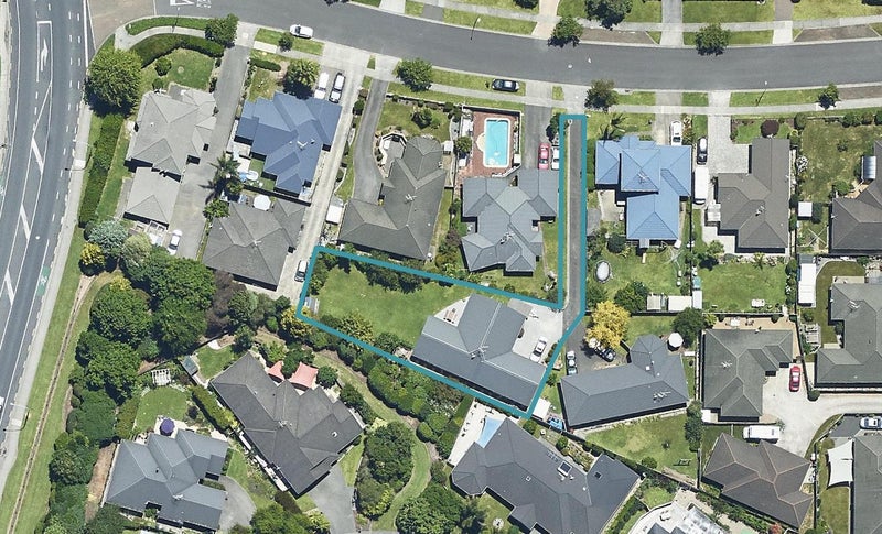 12 Manor Park Drive, Pyes Pa, Tauranga - Carousel 1