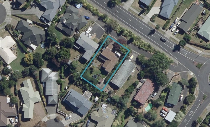 211 Newcastle Road, Grandview Heights, Hamilton - Carousel 1