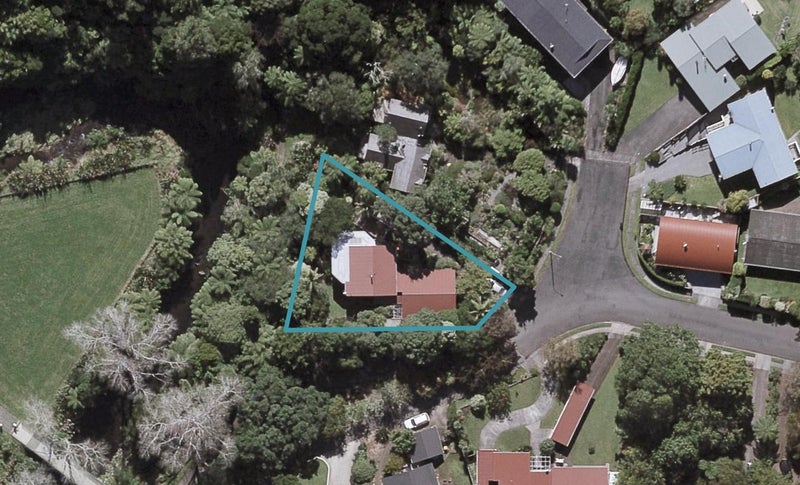 13 Spencer Place, Merrilands, New Plymouth - Carousel 1