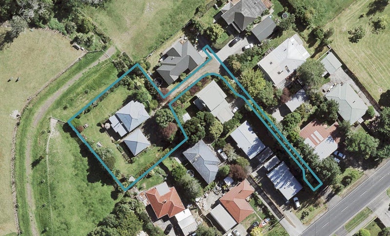 205A Henderson Valley Road, Henderson, Auckland - Carousel 1