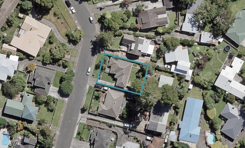 8 Avalon Crescent, Avalon, Lower Hutt - Carousel 1