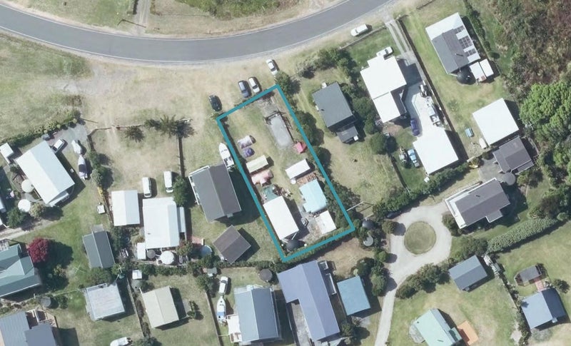 414 Ormond Drive, Māhia - Carousel 1