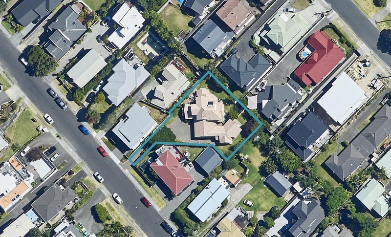 A/153 Oceanview Road, Tauranga - Carousel 1