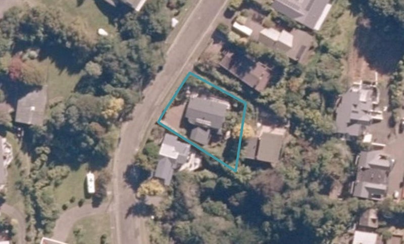 24 Ewing Grove, Acacia Bay, Taupo - Carousel 1