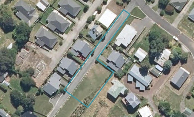 48C Foyle Street, Ohakune - Carousel 1
