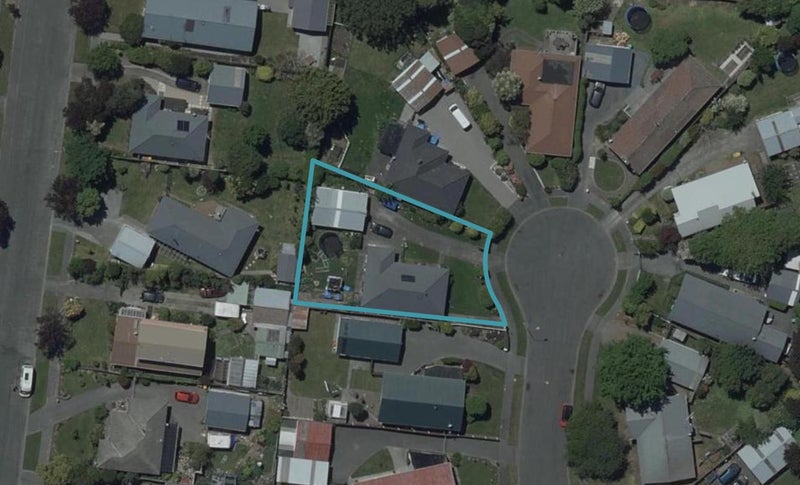 15 Neave Place, Hillmorton, Christchurch - Carousel 1