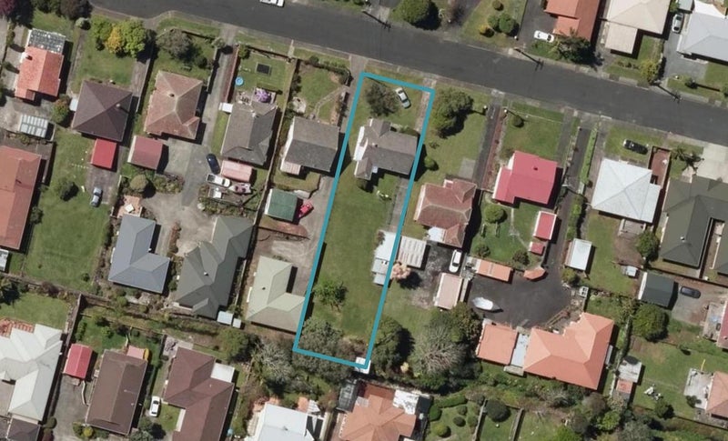 11 Churchill Street, Kensington, Whangarei - Carousel 1