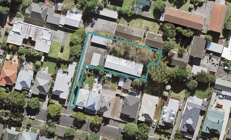 4A/0 Burnley Terrace, Sandringham, Auckland - Carousel 1