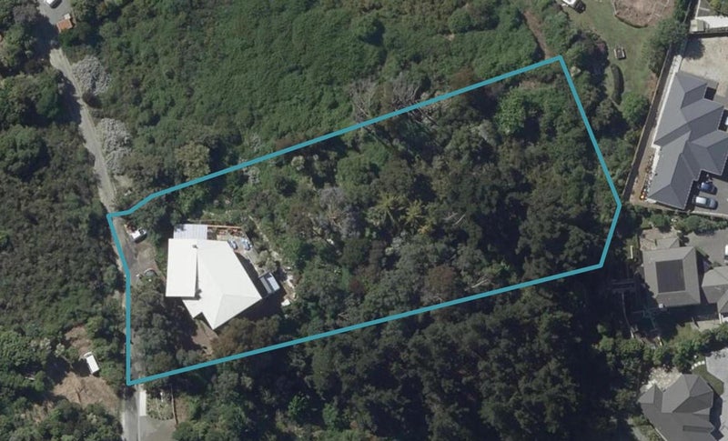16 La Costa Lane, Mount Pleasant, Christchurch - Carousel 1