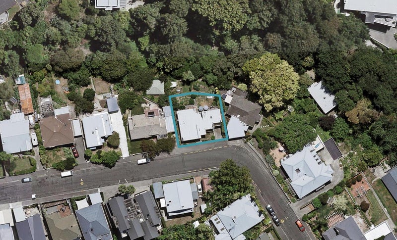 23 Colenso Avenue, Hospital Hill, Napier - Carousel 1
