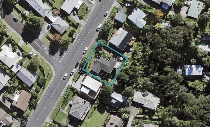 90 Manuka Road, Glenfield, Auckland - Carousel 1