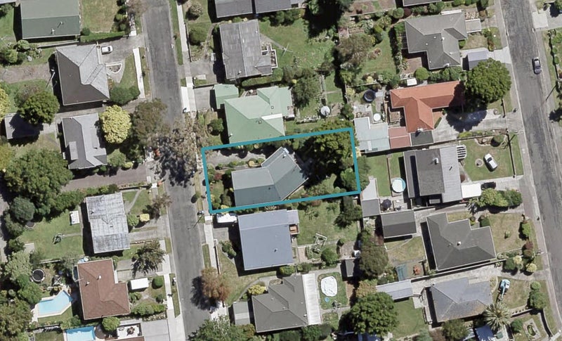 11 Arnot Avenue, Clouston Park, Upper Hutt - Carousel 1