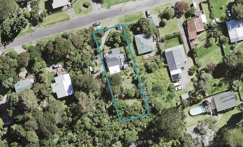 21 Western Road, Laingholm, Auckland - Carousel 1