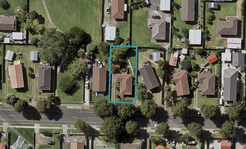 74 Flat Bush Road, Clover Park, Auckland - Carousel 1