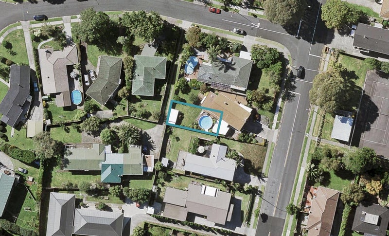 2D Imatra Place, Sunnyhills, Auckland - Carousel 1