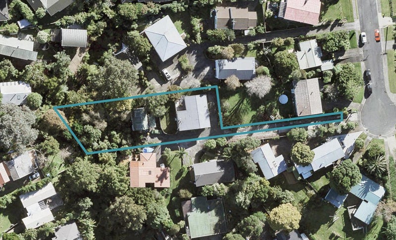 2/23 Salem Place, Torbay, Auckland - Carousel 1