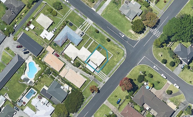 32 Sixteenth Avenue, Tauranga South, Tauranga - Carousel 1