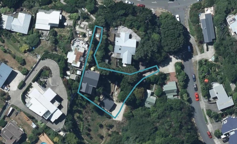 2 Paremata Drive, Paremata, Porirua - Carousel 1