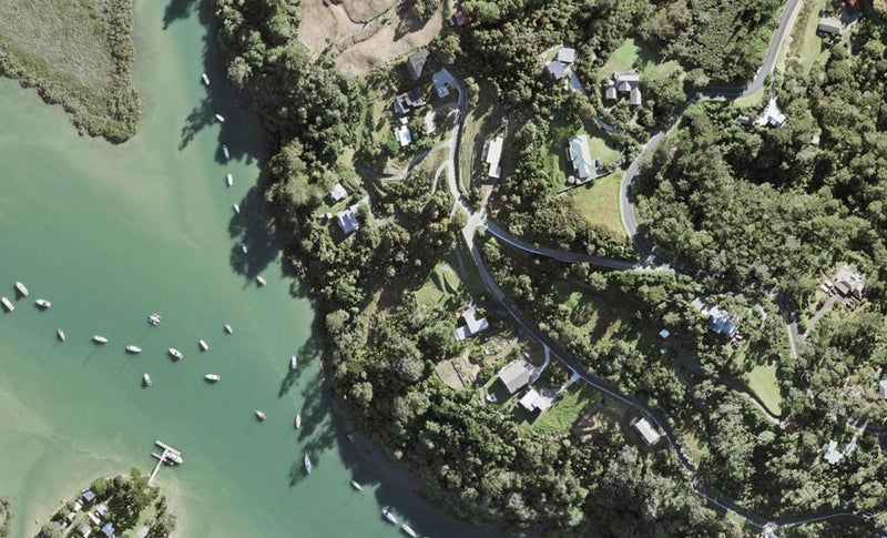 16 Riverhaven Drive, Wade Heads, Whangaparāoa - Carousel 1