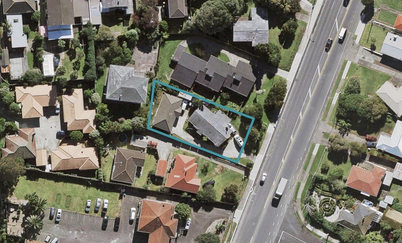 11 Mckenzie Road, Mangere Bridge, Auckland - Carousel 1