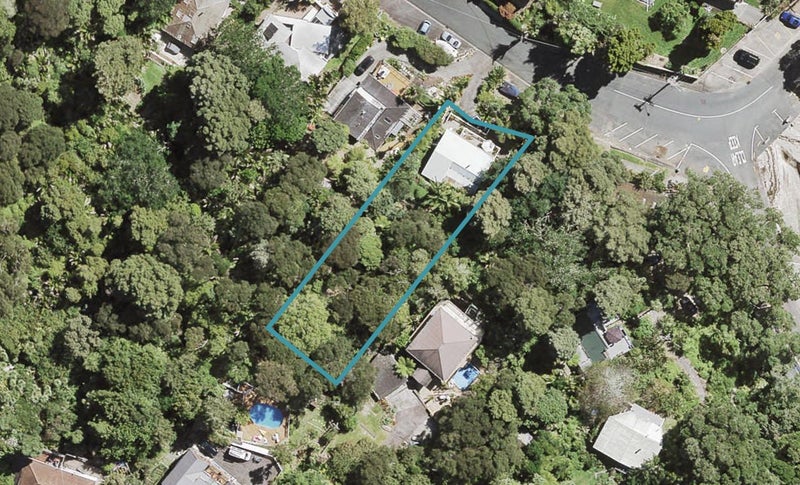 45 Valley Road, Titirangi, Auckland - Carousel 1
