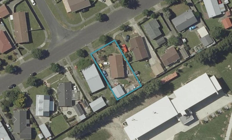 72 Hillcrest Drive, Kelvin Grove, Palmerston North - Carousel 1