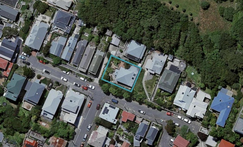 15 Stafford Street, Mount Victoria, Wellington - Carousel 1