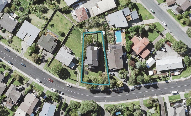 19 Sunrise Avenue, Murrays Bay, Auckland - Carousel 1