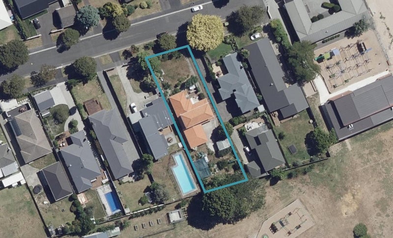 30 Strowan Avenue, Fairfield, Hamilton - Carousel 1