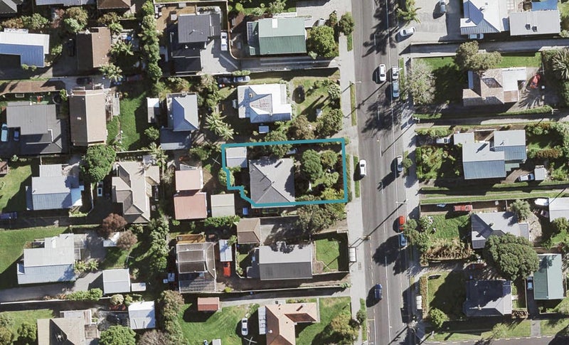 33 Blockhouse Bay Road, Avondale, Auckland - Carousel 1