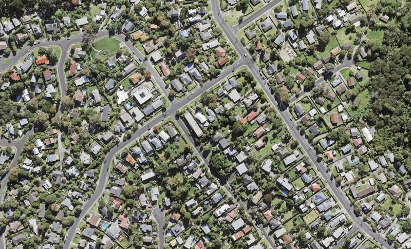 8D Hadfield Street, Beach Haven, Auckland - Carousel 1
