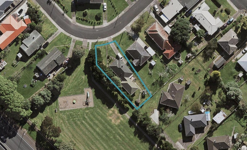 8 Harwood Crescent, Otara, Auckland - Carousel 1