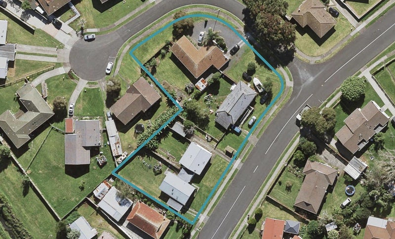 4/4G Bede Place, Māngere, Auckland - Carousel 1
