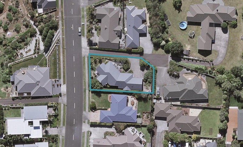182 Heta Road, Highlands Park, New Plymouth - Carousel 1