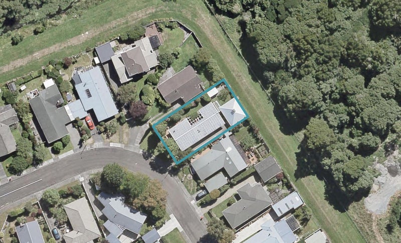 32 Whirinaki Crescent, Heretaunga, Upper Hutt - Carousel 1
