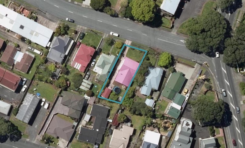 8 Drummond Street, Regent, Whangarei - Carousel 1