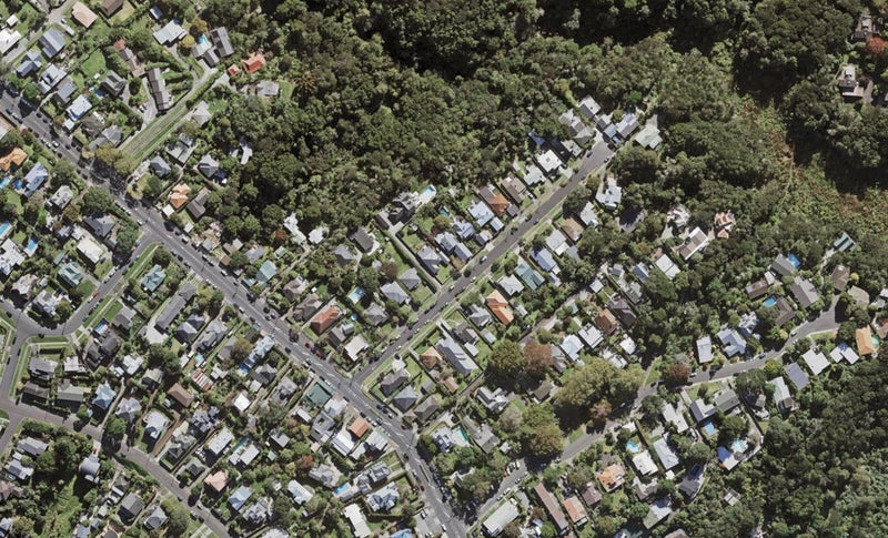 14 Le Roy Terrace, Birkenhead, Auckland - Carousel 1