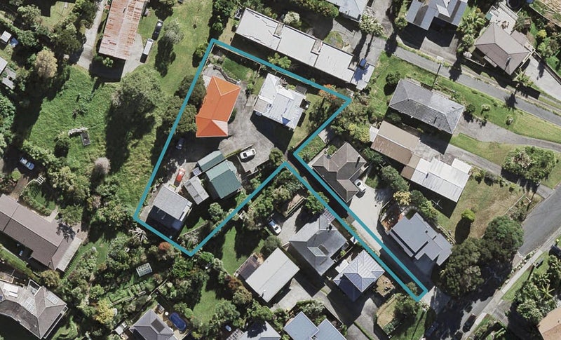 4/22 Hogans Road, Glenfield, Auckland - Carousel 1