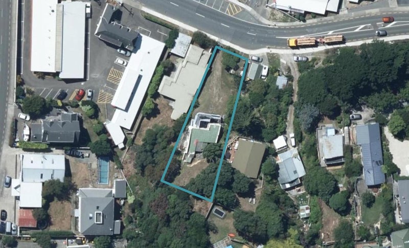 8 Grays Road, Plimmerton, Porirua - Carousel 1
