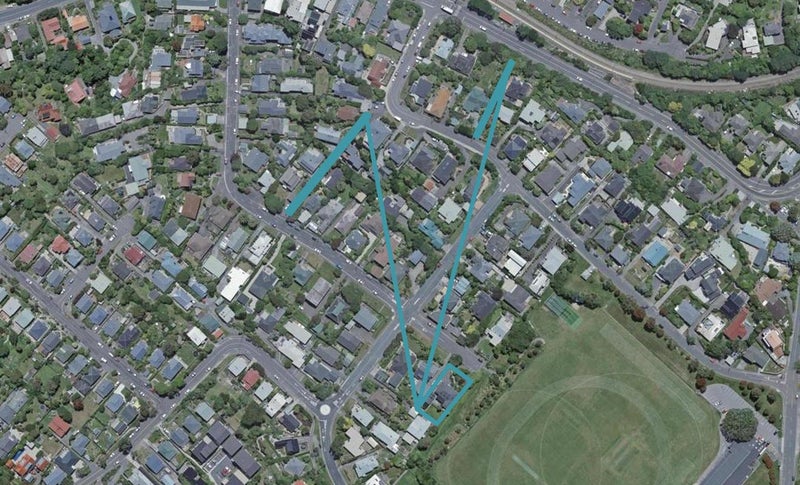 52 Ngatoto Street, Khandallah, Wellington - Carousel 1