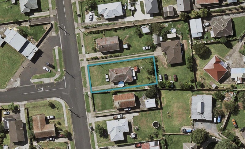 36 Alexander Crescent, Otara, Auckland - Carousel 1